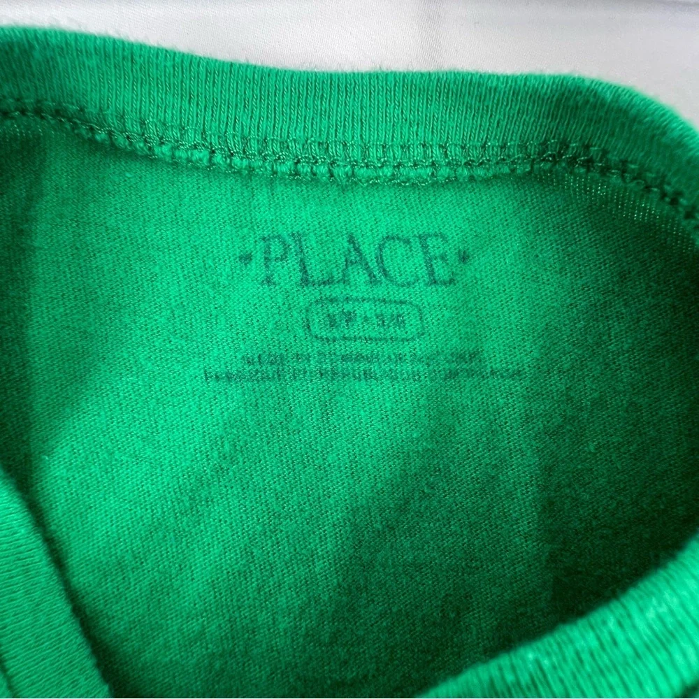 Gymboree - Kid's Christmas Shirt - S (5/6) - Santa - Green - Long Sleeved